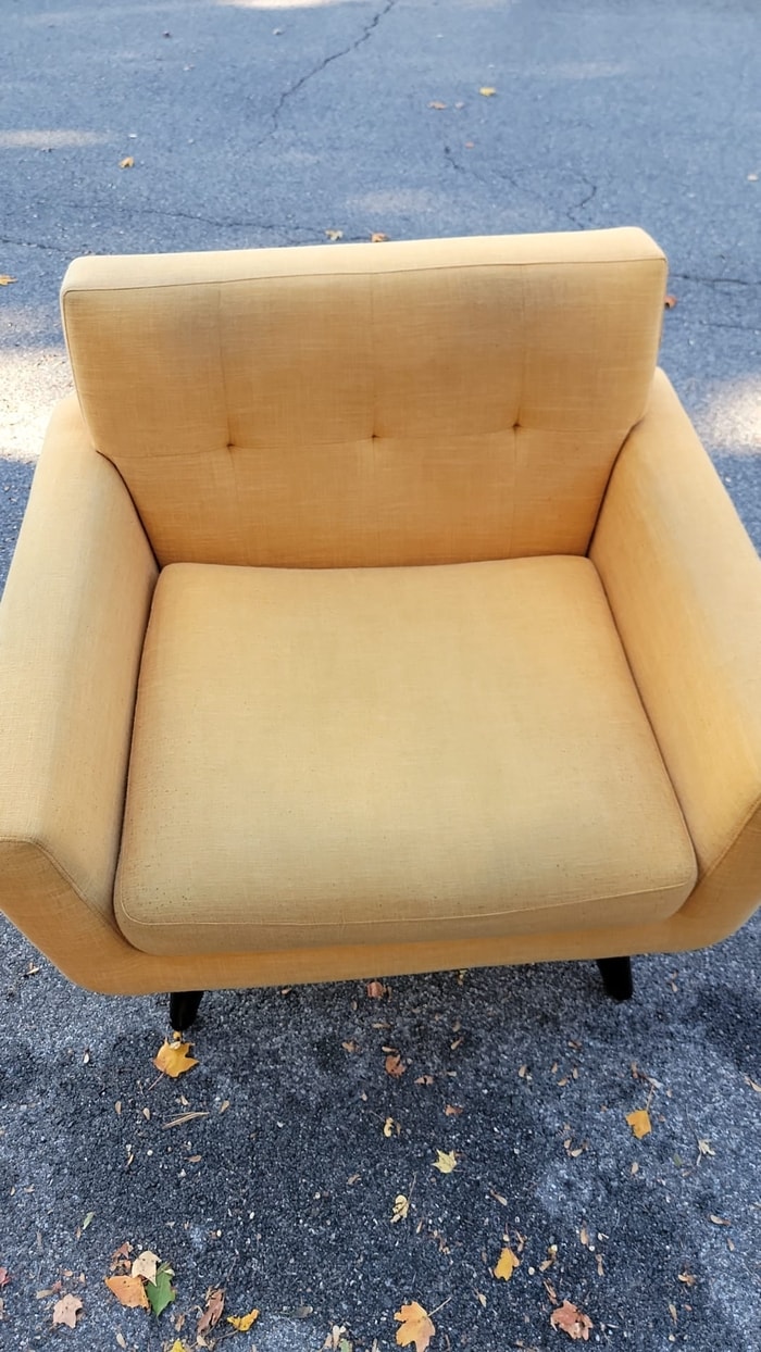 limpiar en seco un sofá